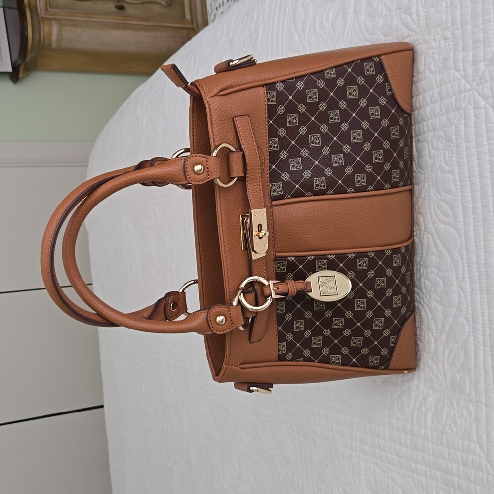 Jose Hess Designer Convertable Crossbody/Handbag NWOT